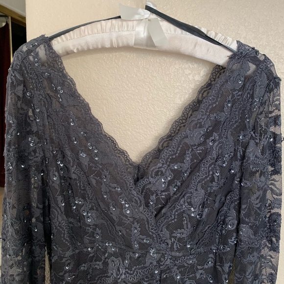 Cache Cocktail Dress Size 10 Gray lace Sequins & Beads EUC wore once - Picture 4 of 10